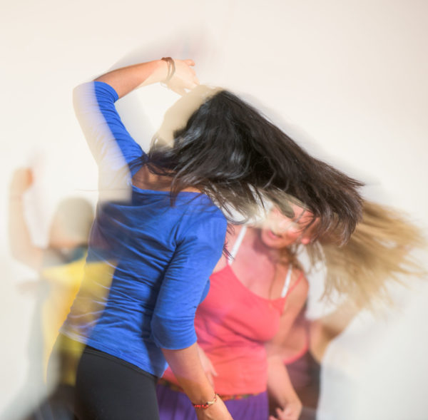 Danzaterapia online movimiento consciente terapia corporal conexión cuerpo mente danza terapéutica